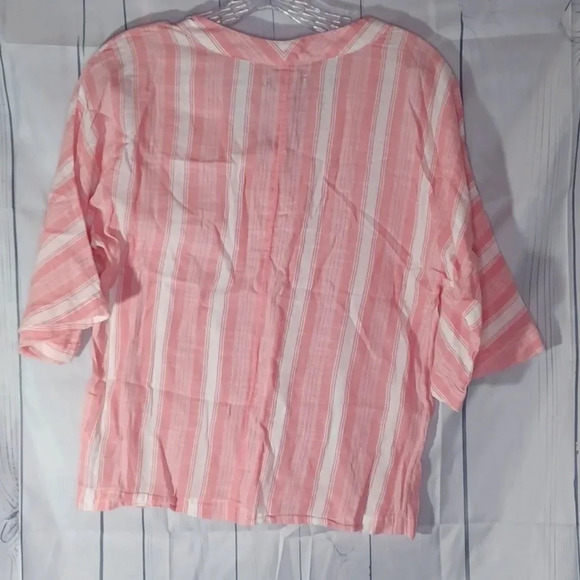 Gap Striped v-neck 100% Cotton striped shirt - Picture 6 of 7